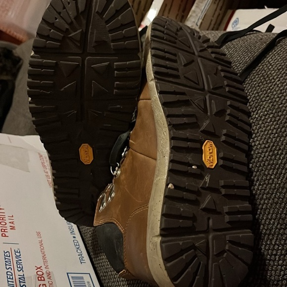 Danner Vertigo Gore-Tex Vibram Hiking Sneakers Sz 7 - Picture 13 of 13